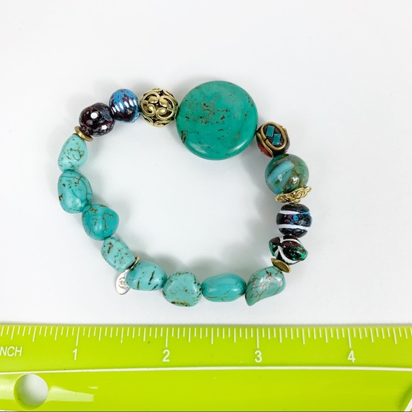 Turquoise Clay Howlite Bead Stretch Bracelet - Picture 2 of 3